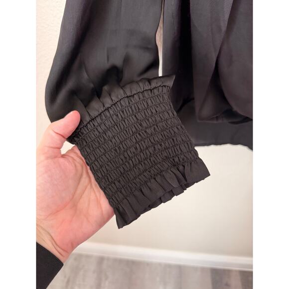 NWT Band of Gypsies Black Satin Balloon Sleeves Wrap Top Size Medium - Picture 5 of 7